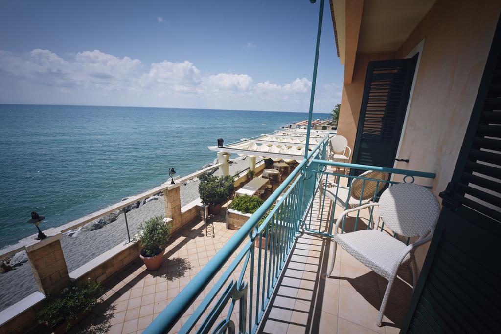 Hotel Ristorante La Lampara غيزيريا المظهر الخارجي الصورة